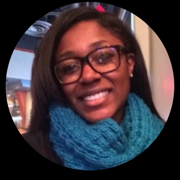 Meet your Posher, Amber - Picture 1 of 1